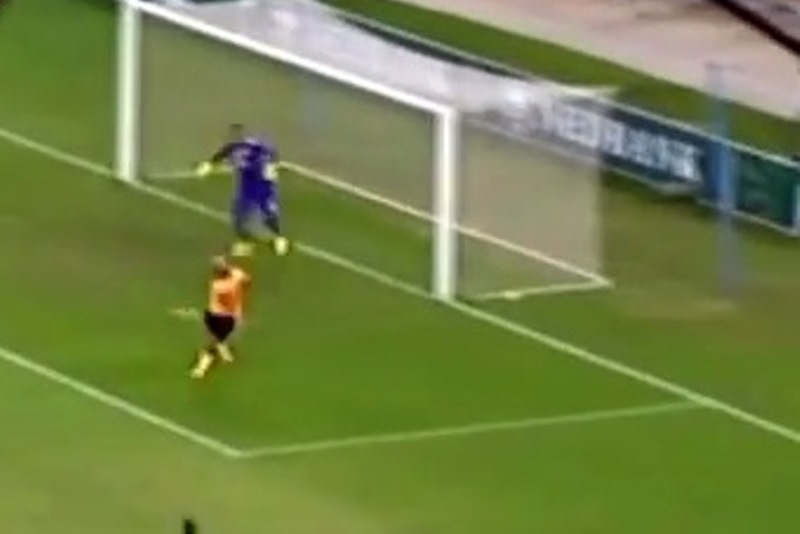 Νότια Αφρική: Αυτό δεν ήταν αυτογκόλ... ήταν γκολ! (video)