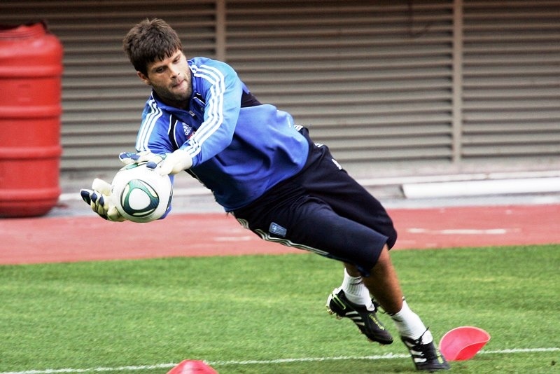 Εθνική Ελλάδας: Σκέψεις Σάντος για Κωνσταντόπουλο