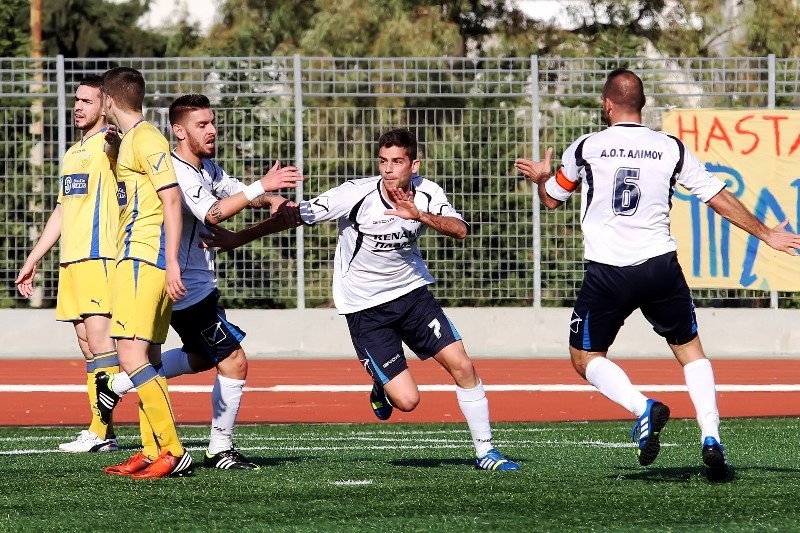 Τράχωνες: Για τη νίκη ανόδου με Ιωνικό