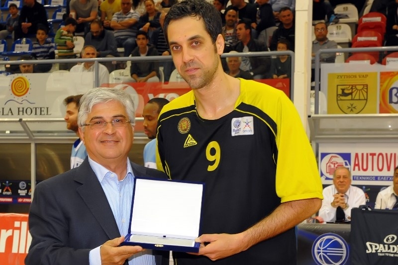 Κολοσσός Ρόδου: Τίμησε Χατζή (photos)