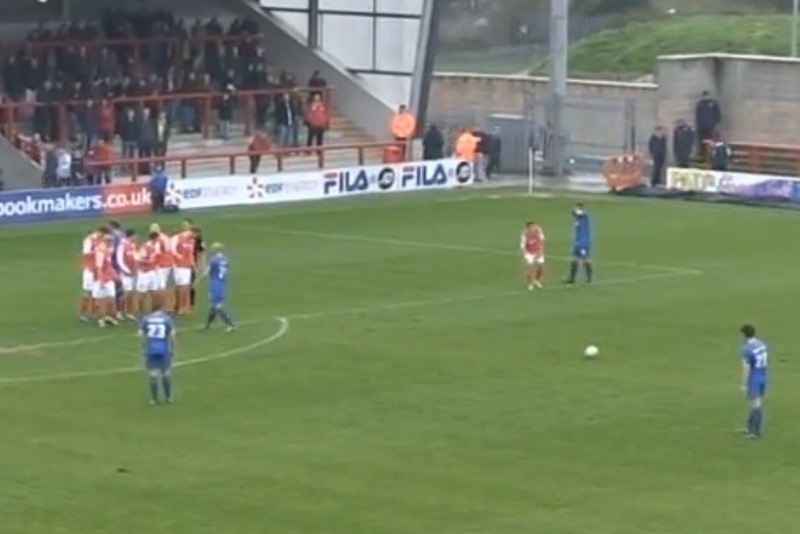 Αγγλία: Η... μετενσάρκωση του Ρομπέρτο Κάρλος (video)