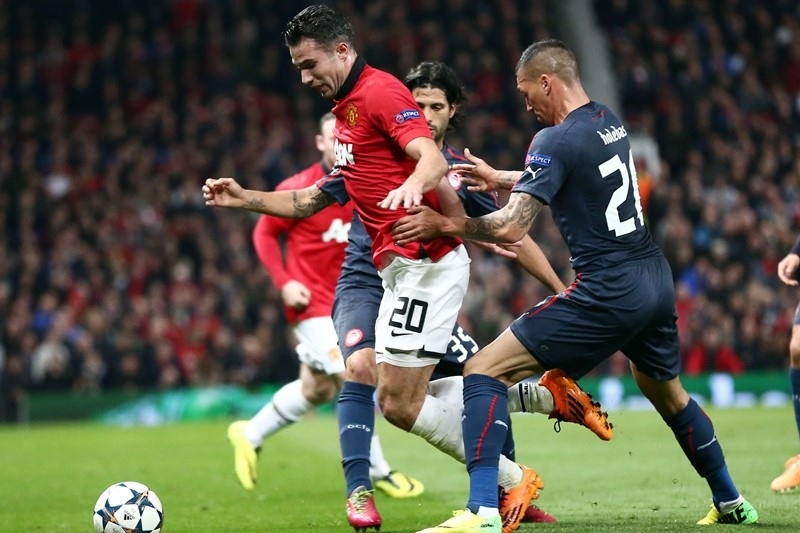 Μάντσεστερ Γιουνάιτεντ: Τα βάρη και το τραμπολίνο του φαν Πέρσι! (video)