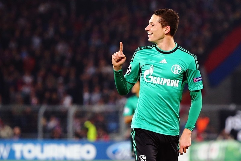 Σάλκε: «Παραμένει ο Ντράξλερ»