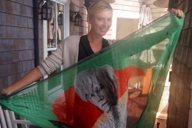 Η Σαράποβα και ο... Γουόρχολ