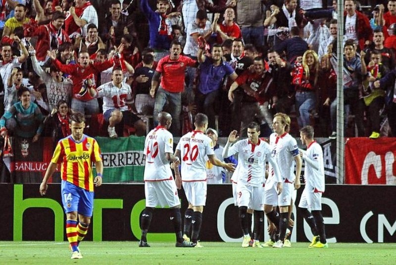 Βήμα πρόκρισης για Σεβίλλη, 2-0 τη Βαλένθια