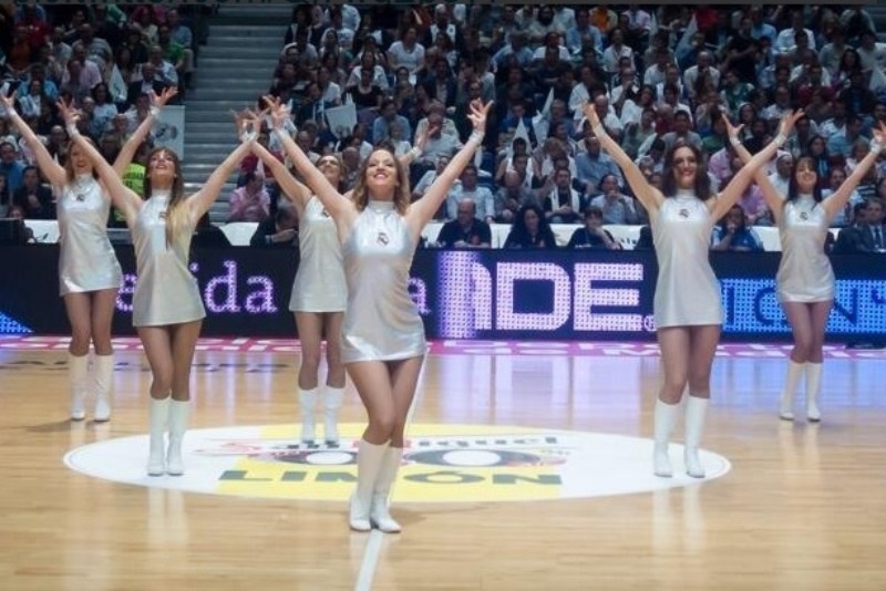 Ρεάλ Μαδρίτης: Έτοιμες να μαγέψουν ξανά (videos+photos)