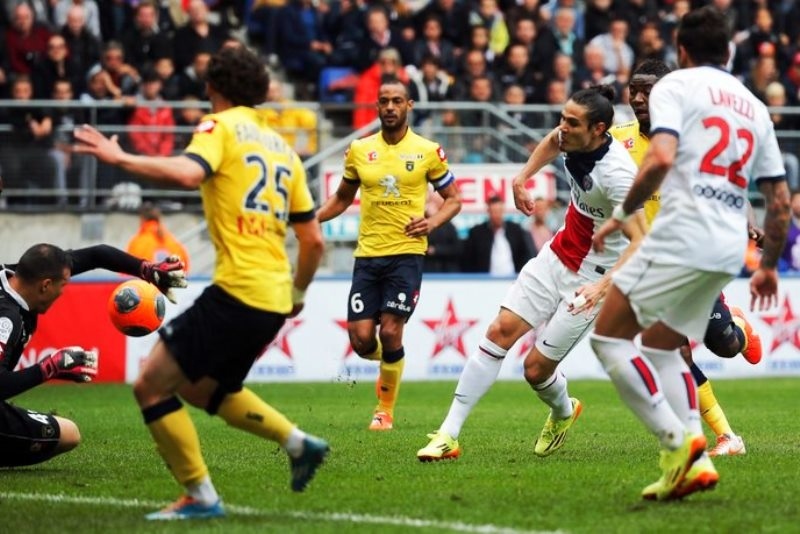 Γκέλα και αναβολή για Παρί (video)