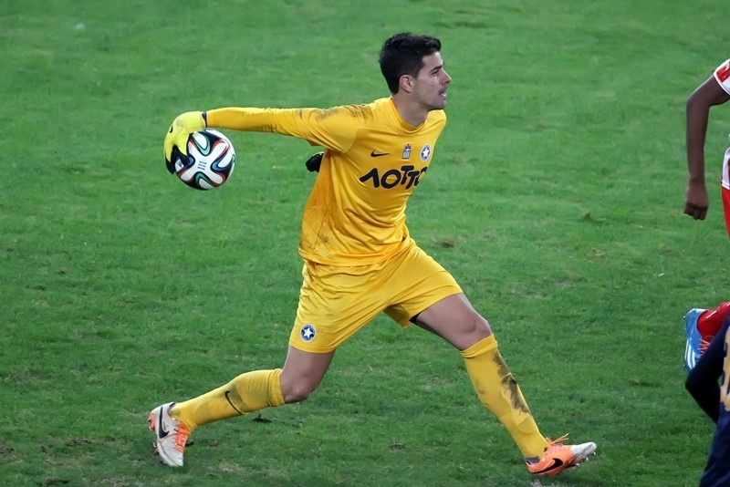 Ερνάντεζ: «Συμπαγείς και με… ένταση»