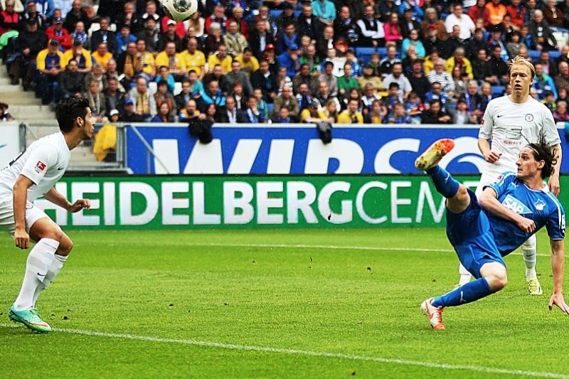 Νίκησε η Χόφενχαϊμ, υποβιβάστηκε η Μπραουνσβάιγκ (video)