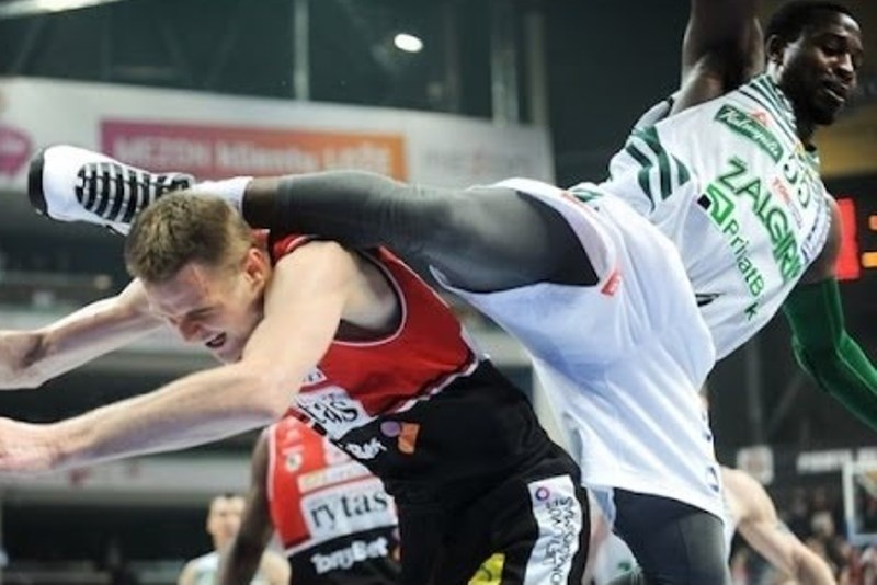 Λιθουανία: Το kung - fu χτύπημα του Ντέντμον στον Σεϊμπούτις (video)