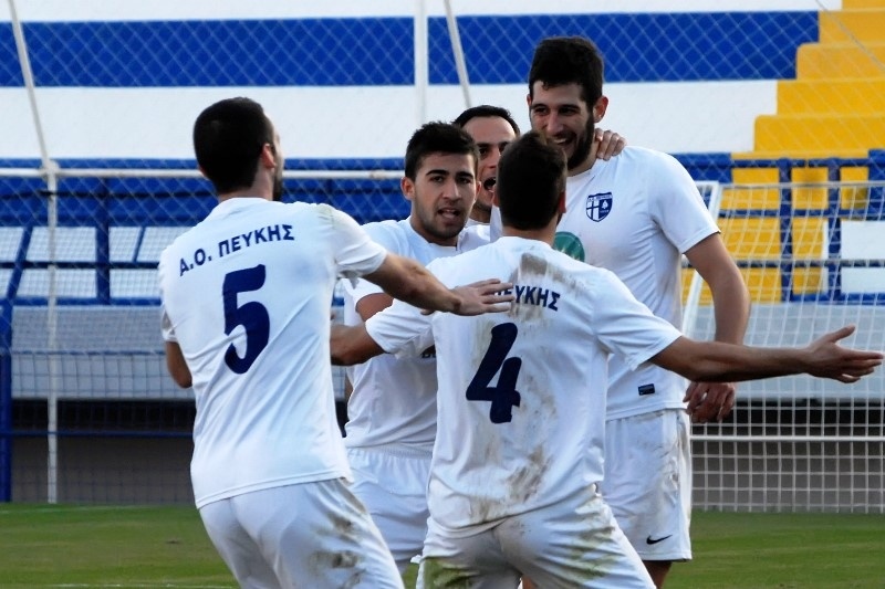 Πεύκη: Όλα στη φόρα