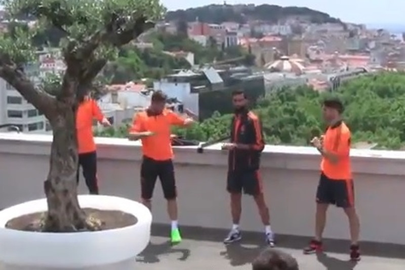 Ρεάλ Μαδρίτης: Ασκήσεις στο ξενοδοχείο (video)