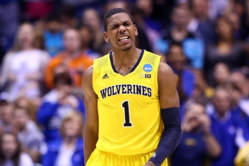 Σάρλοτ Χόρνετς: Δοκίμασαν Γκλεν Ρόμπινσον ΙΙΙ