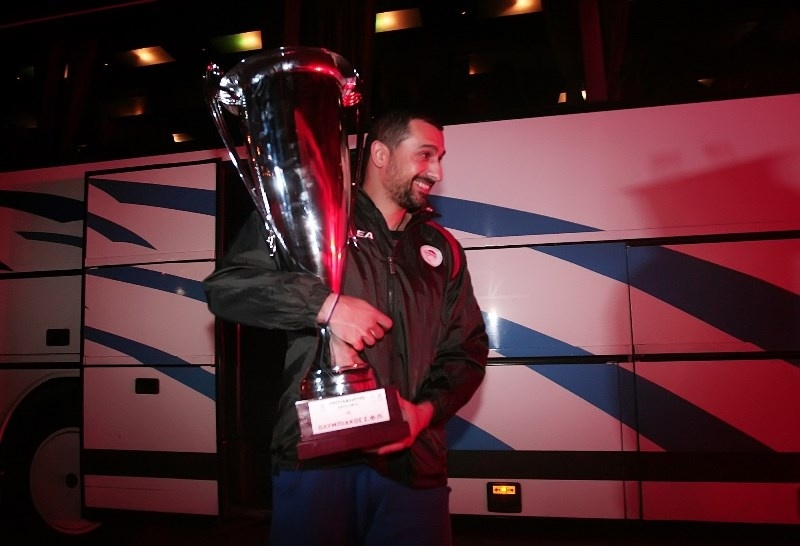 Ολυμπιακός: Ανανέωσε ο Χριστοφιδέλης (photos)