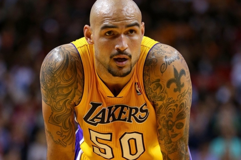 Λος Άντζελες Λέικερς: Με Σάκρε ο Καναδάς