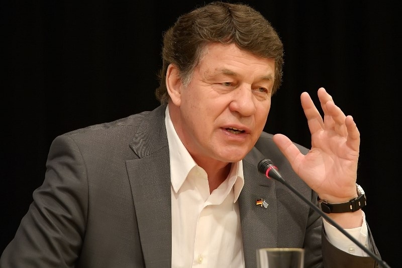 Μουντιάλ 2014: Πιστεύει στην ελληνική πρόκριση ο Ρεχάγκελ