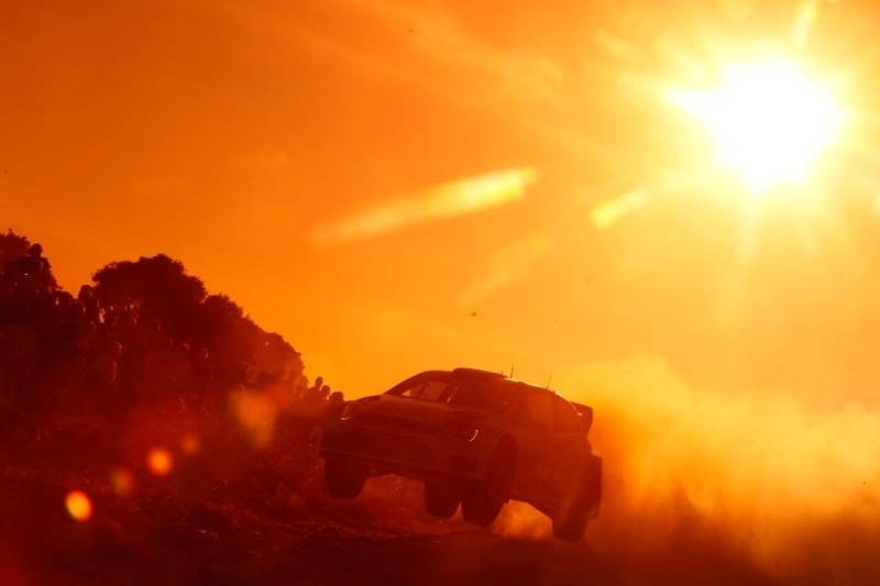 Ράλι Σαρδηνίας: Καρέ από Οζιέ (photos+videos)