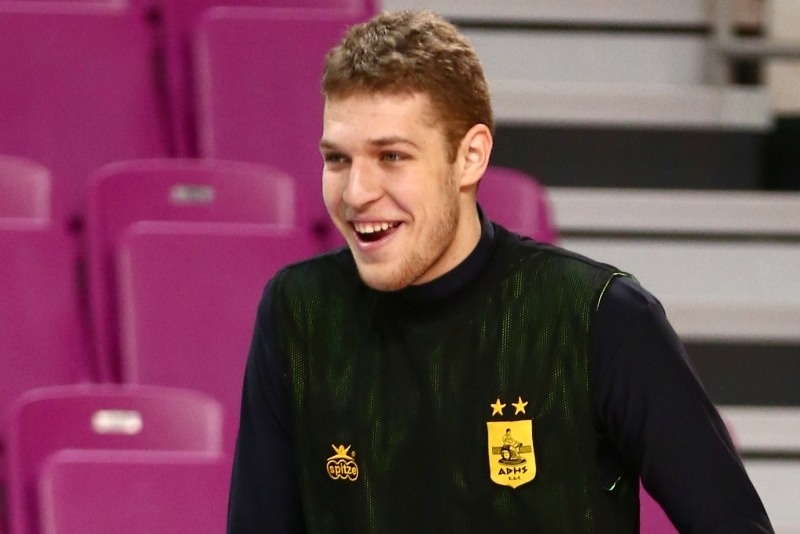 Βεζένκοφ: «Μόνο η αρχή»