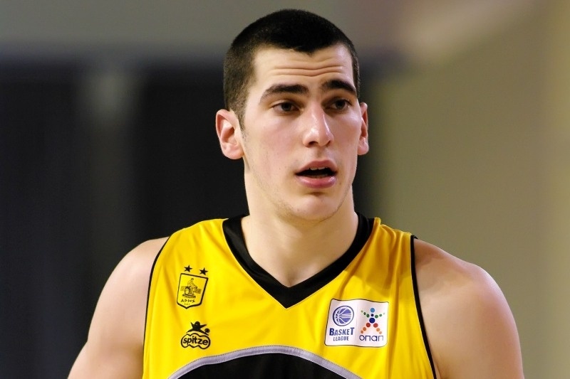 Μποχωρίδης: «Έχω συμβόλαιο με τον Άρη» (video)