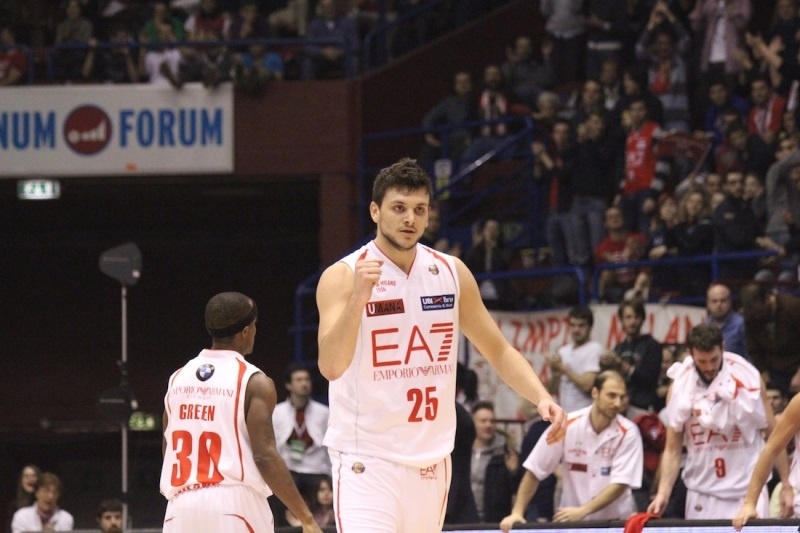 Break στο break η Αρμάνι!