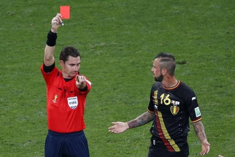 Παγκόσμιο Κύπελλο Ποδοσφαίρου - Φάση των 16: Μία αγωνιστική στον Ντεφούρ