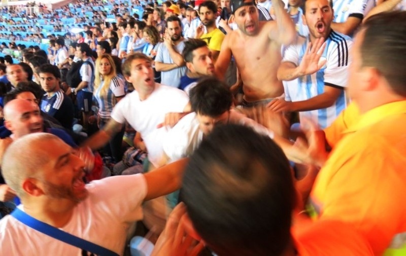 Παγκόσμιο Κύπελλο Ποδοσφαίρου – Τελικός: Ξύλο στις εξέδρες του «Μαρακανά» (photos)