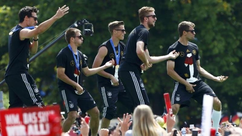 Υποδοχή ηρώων για τους πρωταθλητές κόσμου (videos+photos)