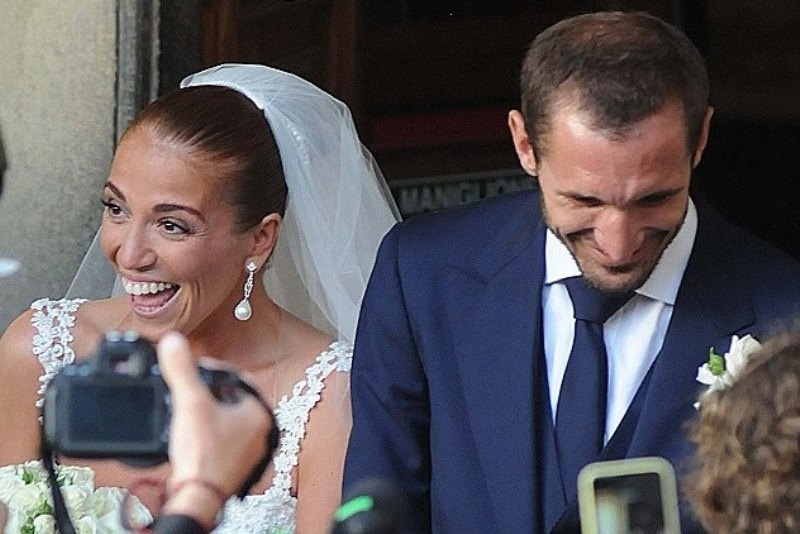 Γιουβέντους: Μετά το δάγκωμα, παντρεύτηκε ο Κιελίνι (photos)