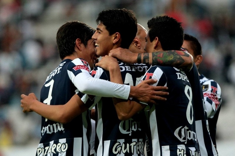 CONCACAF Champions League: Εύκολη νίκη για Πατσούκα (videos)