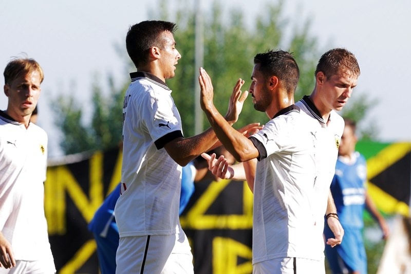 Διπρόσωπη η ΑΕΚ, 5-0 την ΑΕ Διμηνίου (photos)