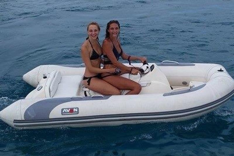 Ολυμπιακός: Οδηγεί φουσκωτό η Μάρτα (photo)