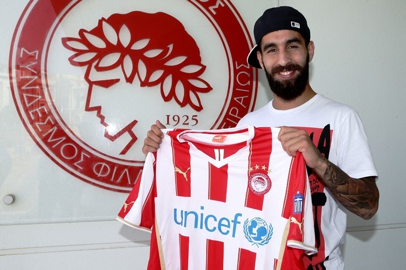 Ολυμπιακός: Ντουρμάζ και επίσημα (photos)