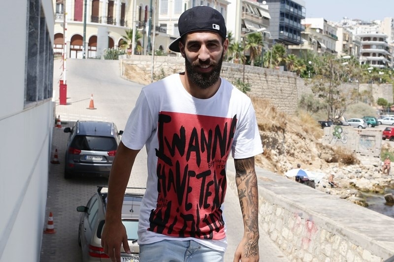 Ολυμπιακός: Οι πρώτες στιγμές του Ντουρμάζ (video)