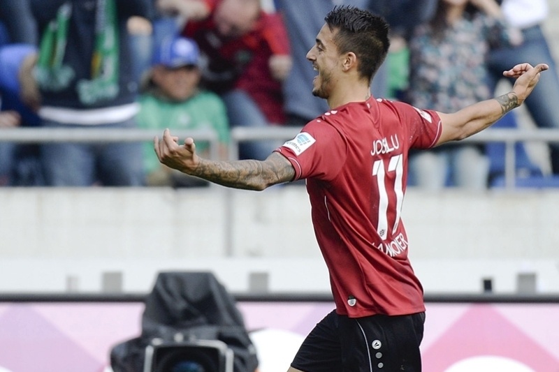 Ανατροπή για Αννόβερο, 2-1 τη Σάλκε (video)