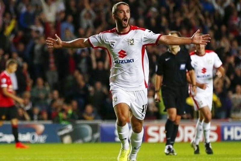 Ξεφτιλίστηκε η Μάντσεστερ, 4-0 από την ΜΚ Ντονς