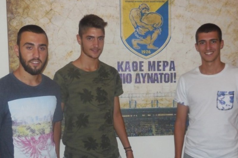 Παναιτωλικός: Επαγγελματίες τρεις «μικροί»