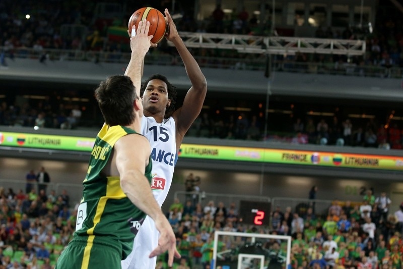 Μπαρτσελόνα: «Βλέπει» Ζελαμπάλ