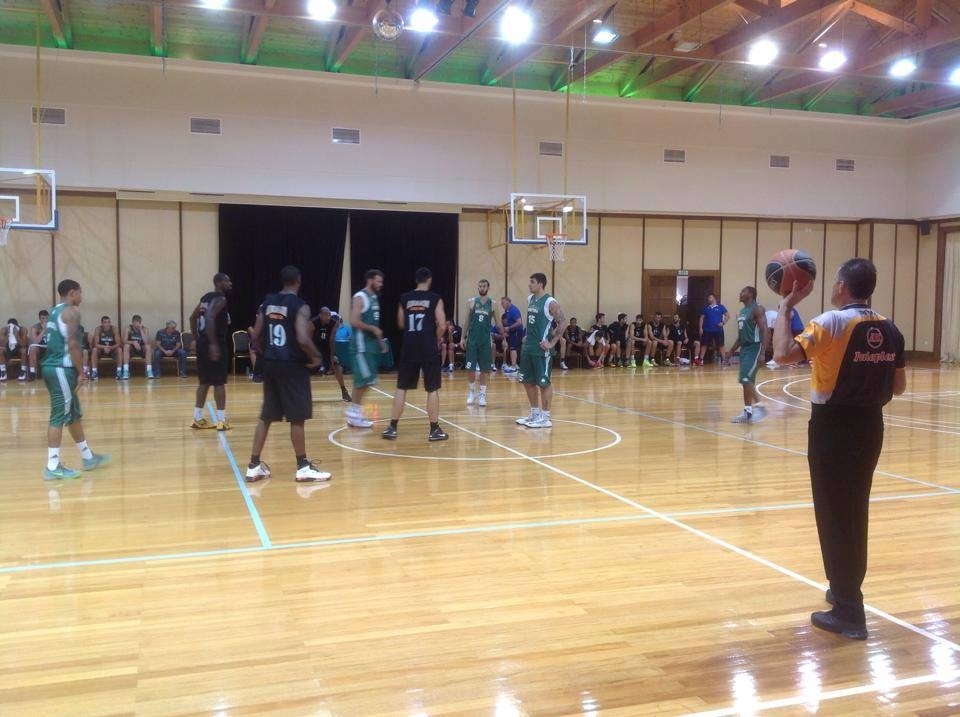 Δείχνει που βαδίζει