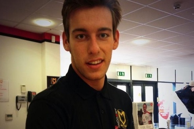 ΜΚ Ντονς: Το μπλουζάκι για την «4άρα» επί της Γιουνάιτεντ (photo)