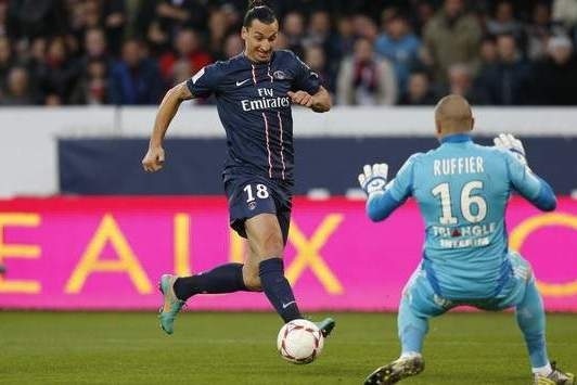 Από ημίχρονο η Παρί