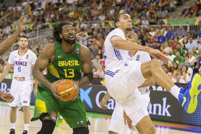 Μουντομπάσκετ 2014: Τράνταξε την μπασκέτα ο Γκομπέρ (video)