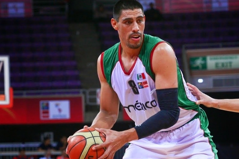 Σαν Αντόνιο Σπερς: Επαναφορά για Γκουστάβο Αγιόν