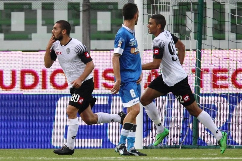 «Αυτοκτόνησε» η Τσεζένα, 2-2 με Έμπολι