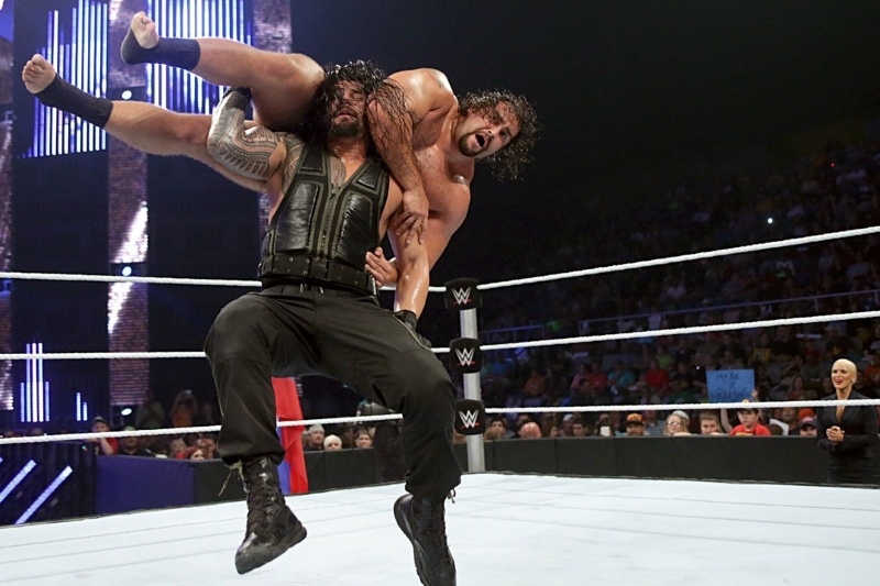 SmackDown: Reigns με Rollins και στη μέση ο… Rusev (photos+videos)
