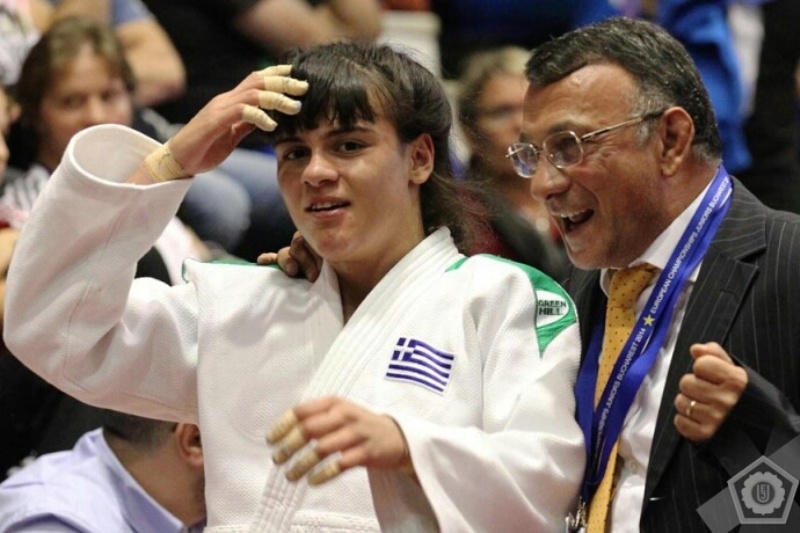 Τελτσίδου: «Ονειρεύομαι να γίνω ο θηλυκός... Ηλίας Ηλιάδης» (photos)