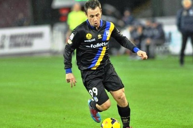 Η… πεναλτάρα του Κασάνο στον Καρνέζη (video)