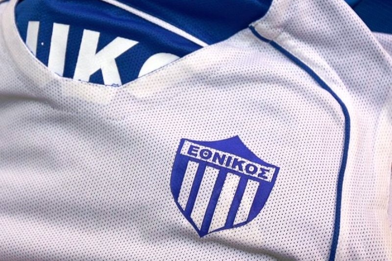 Εθνικός: Συμπαράσταση και στήριξη στην οικογένεια