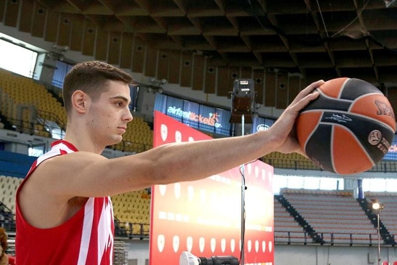 Παπαπέτρου στο Onsports: «Δεν έχω αποδείξει τίποτα ακόμα» (photos)