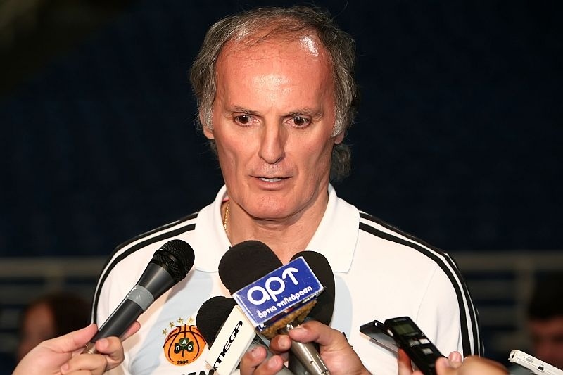 Ιβάνοβιτς: «Γρήγορα και με καλή άμυνα»