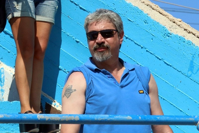 Ηρόδοτος: Θύρα «Κώστας Κατσούλης»